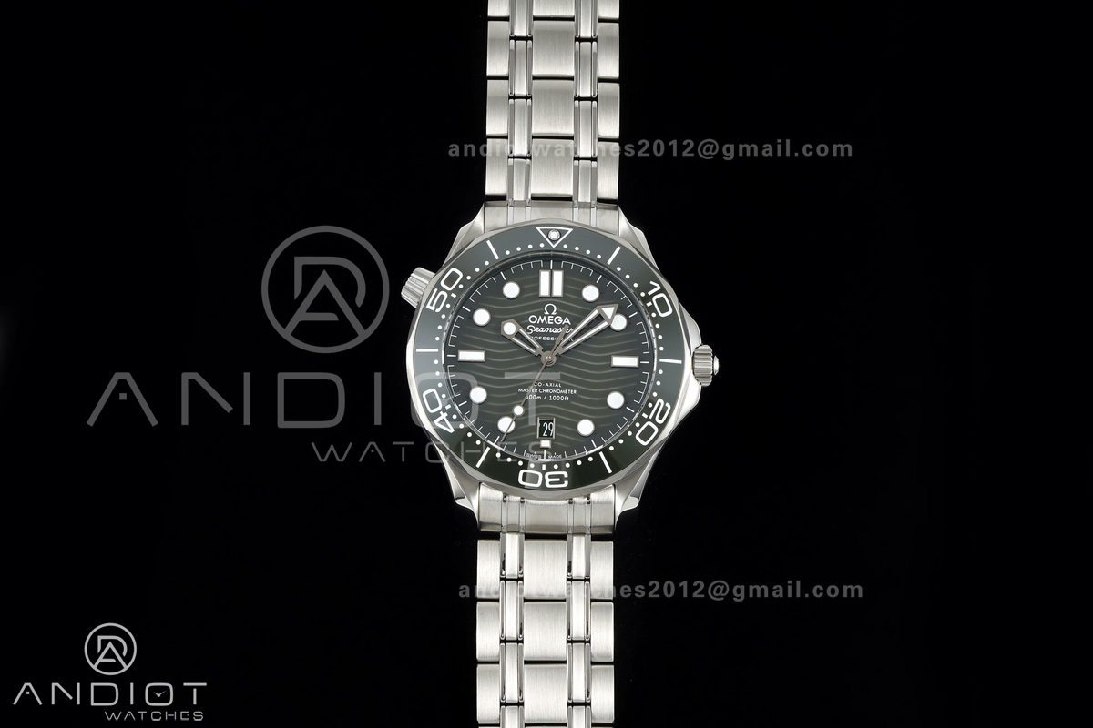 Seamaster Diver 300M SS ORF 1:1 Best Edition Green Ceramic Green Dial on SS Bracelet OR8800 Super Clone